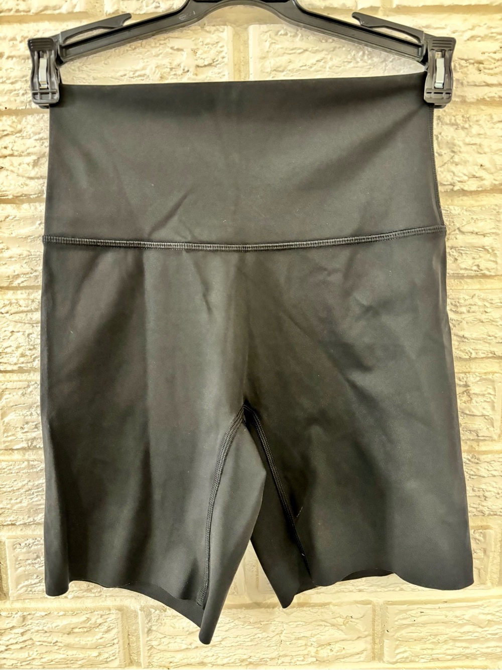 OFFLINE by Aerie Black High Waisted Bike Shorts Stretch (No Front Seam) Small